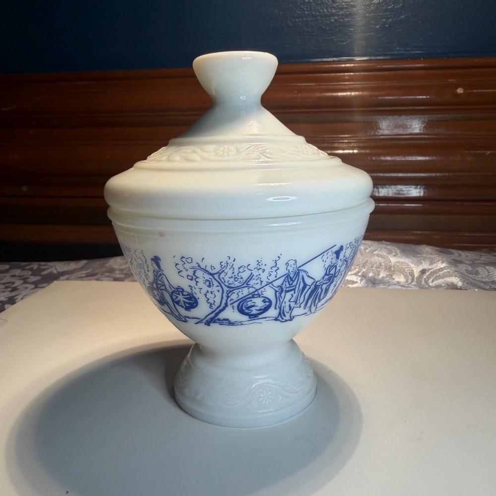 Vintage Belgian milk glass lidded dish, blue Chinoiserie or Japanese-scene.